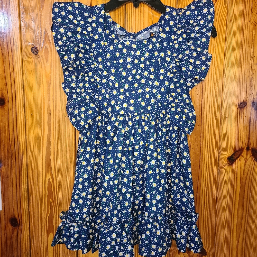 Handmade daisy dress|Size 6| Nwt